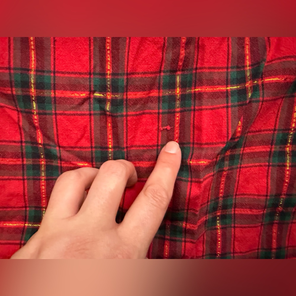 Vintage Bobbie Brooks embroidered holiday plaid button down shirt, size large - Picture 11 of 11